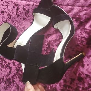 Black single sole sandal